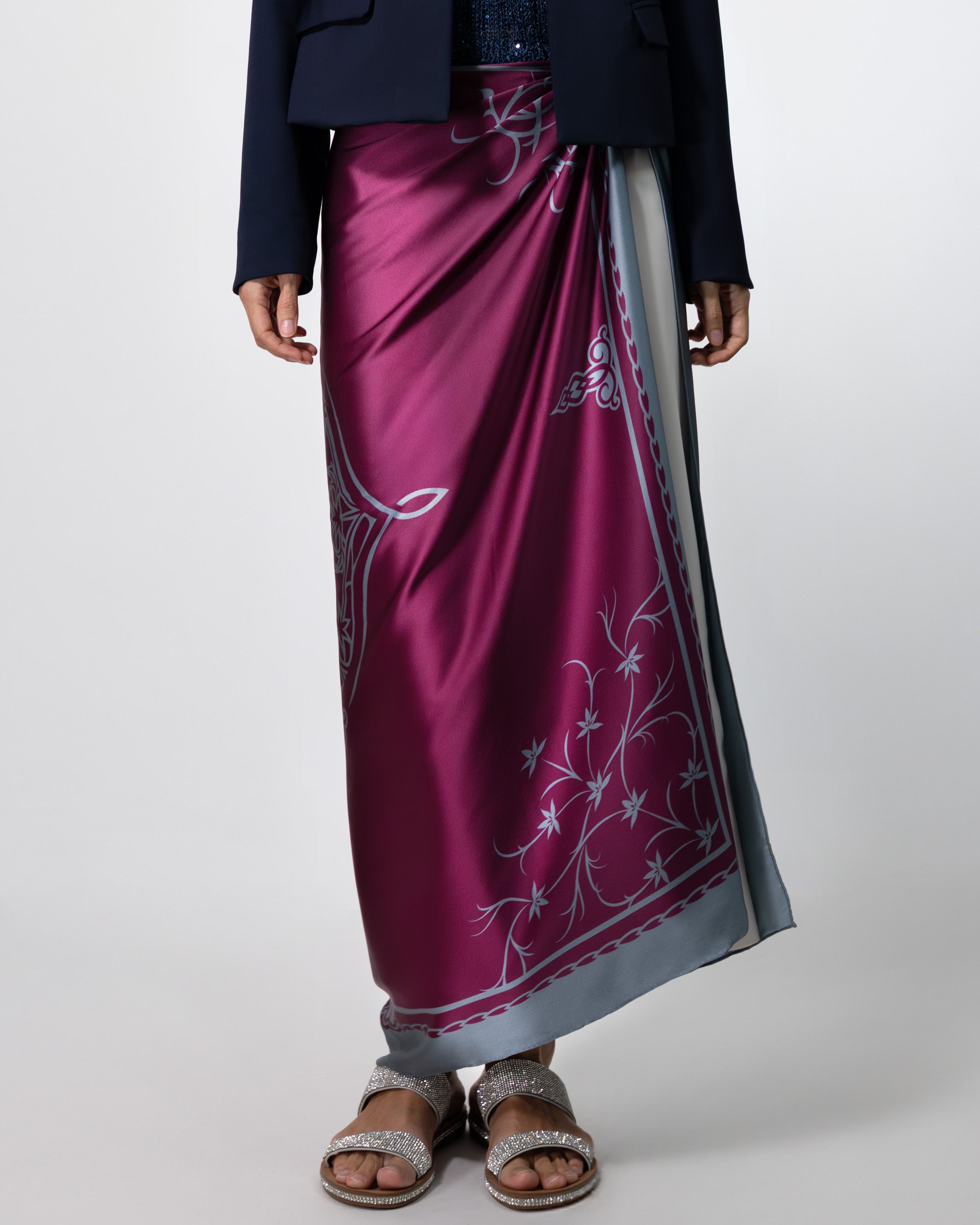 Amaranth purple ornamental silk scarf  | 43 x 43 in