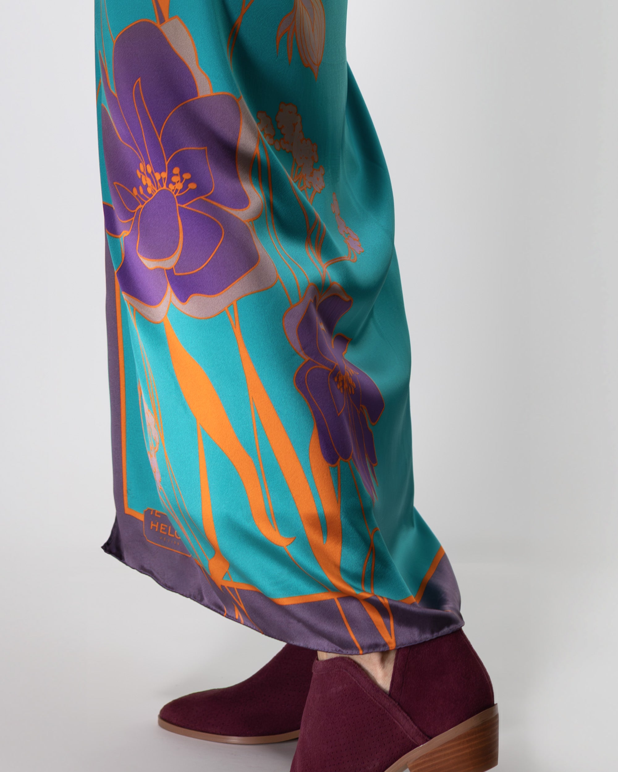 Pine green floral silk scarf | 43 x 43 in