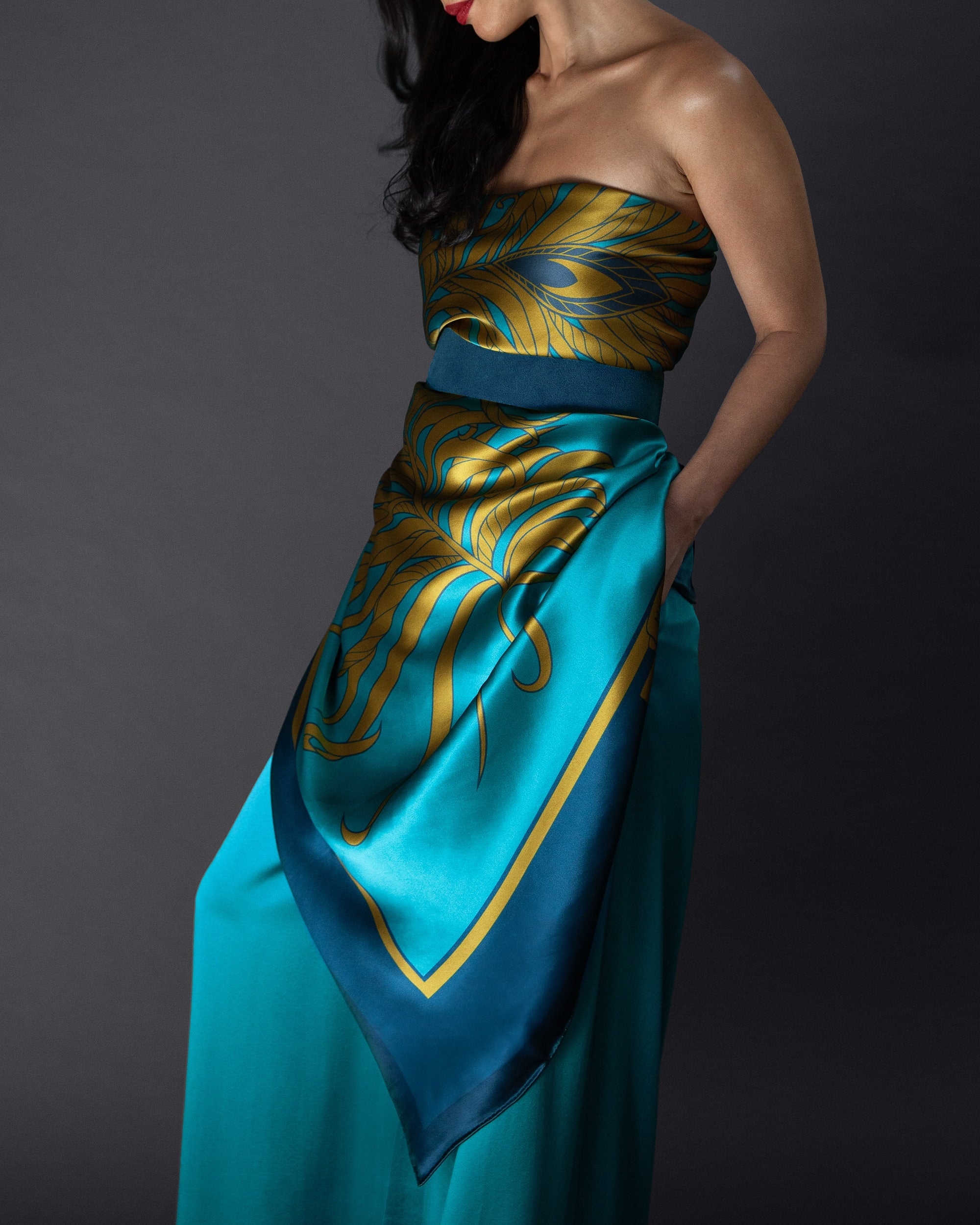 Mediterranean green feather silk scarf | 43 x 43 in