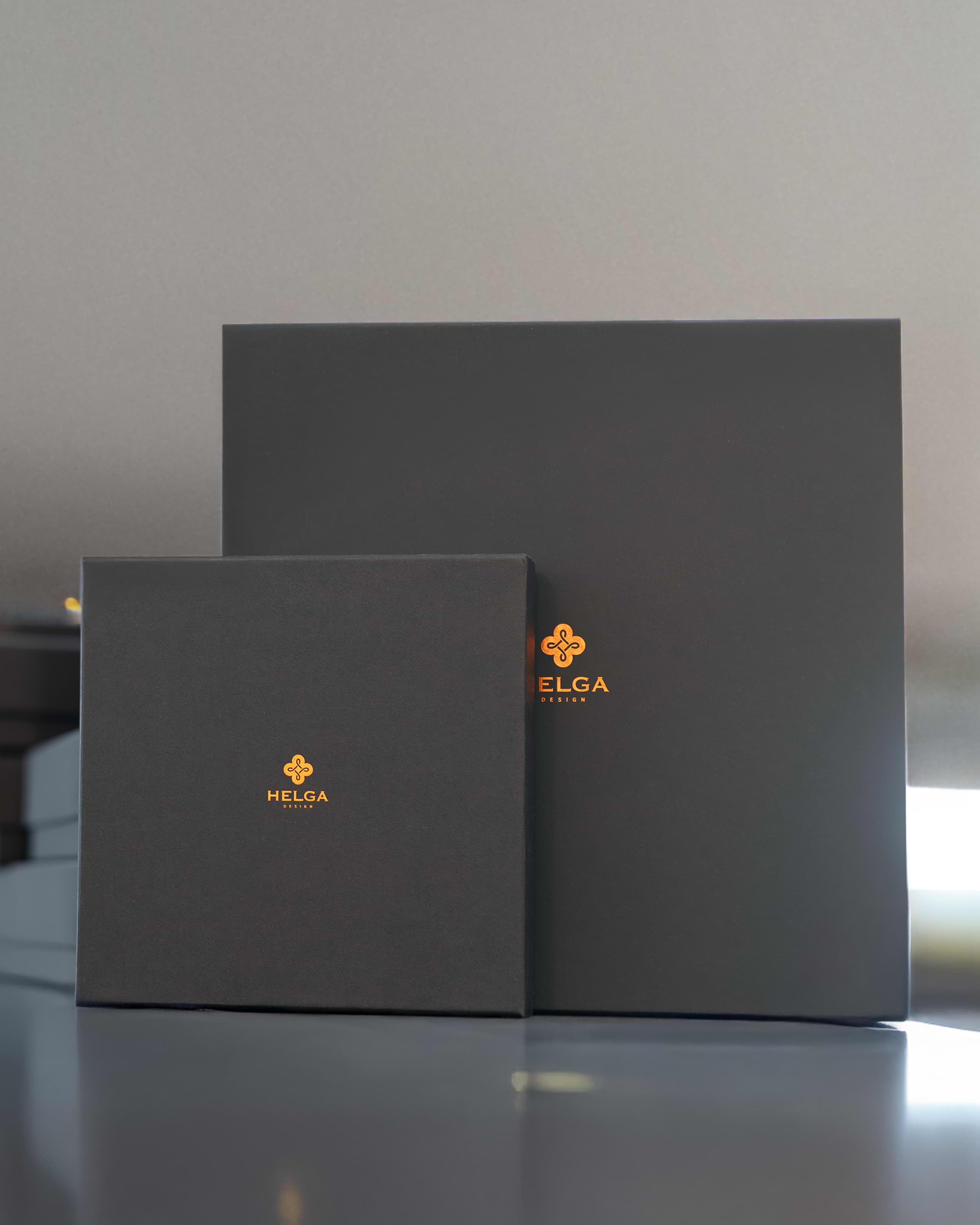 Shimmering Noir Earrings