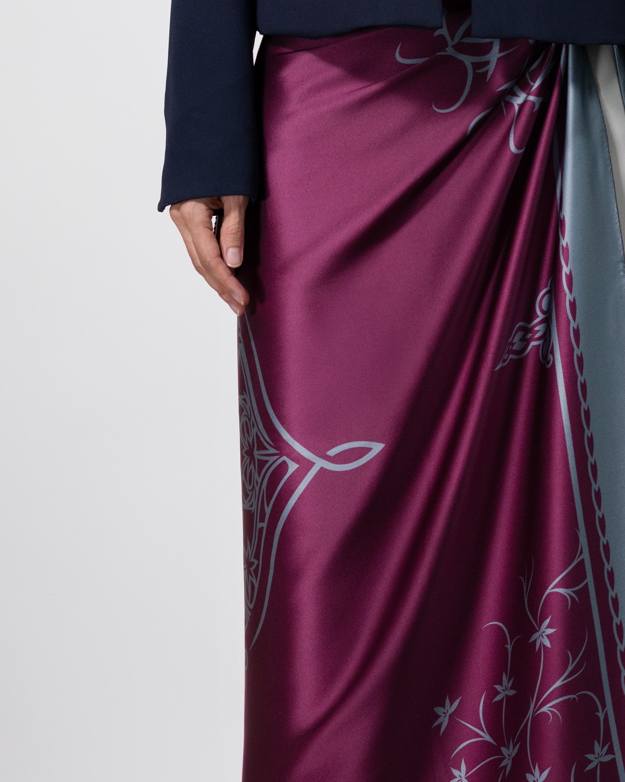 Amaranth purple ornamental silk scarf  | 43 x 43 in