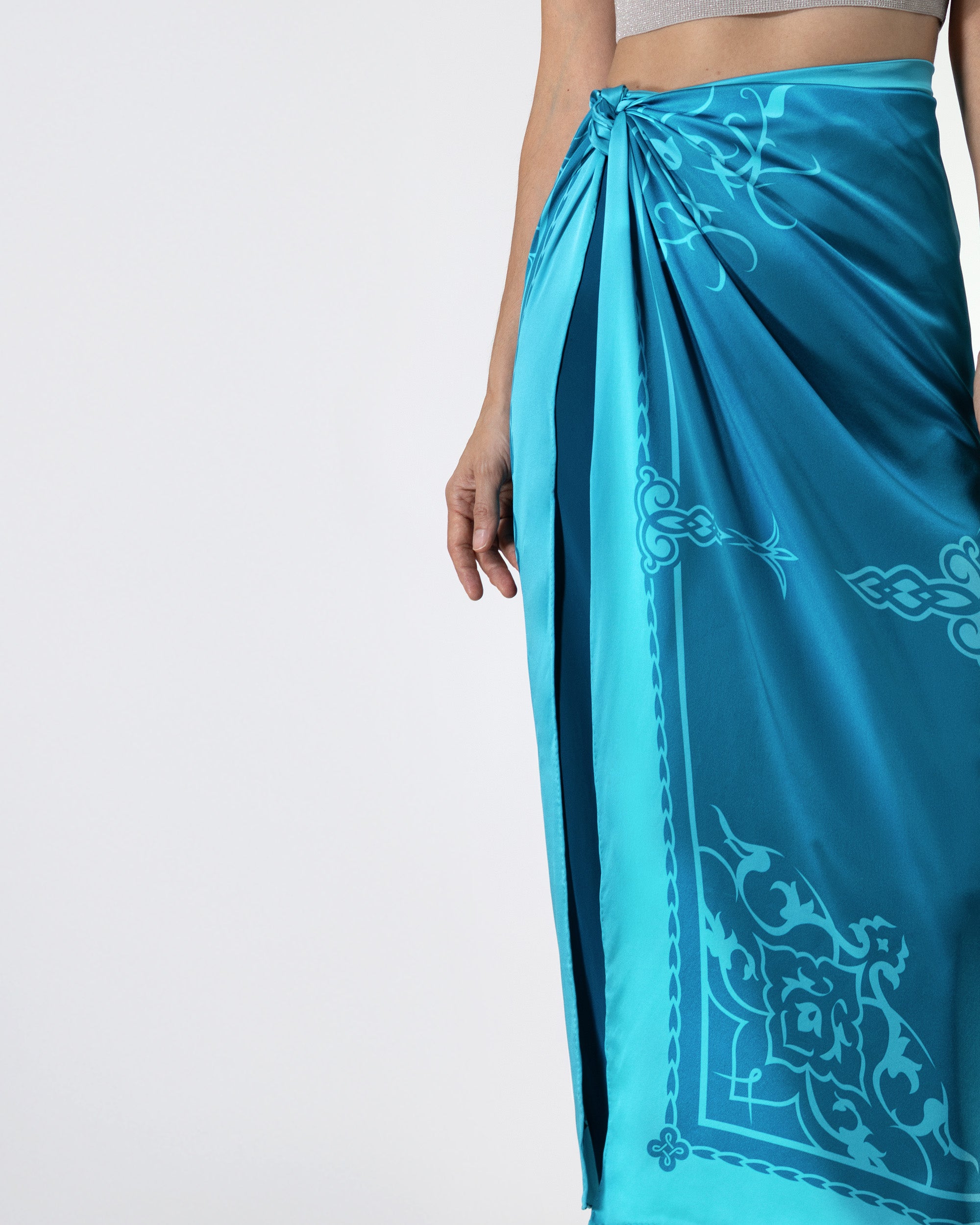 Arctic blue ornamental silk scarf | 43 x 43 in