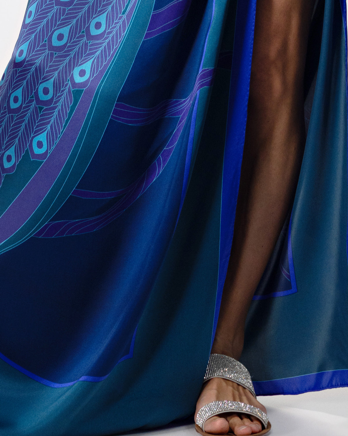 Dark sapphire peacock silk scarf | 55 x 55 in